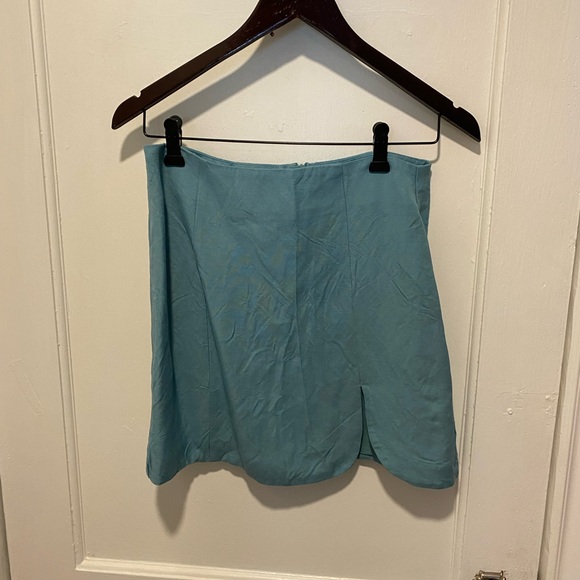 Dynamite Linen Skirt Set - Picture 3 of 4